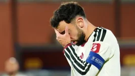 carragher-rounds-on-fernandes-after-man-united-s-4-1-como-lo.webp carragher-rounds-on-fernandes-after-man-united-s-4-1-como-lo.webp